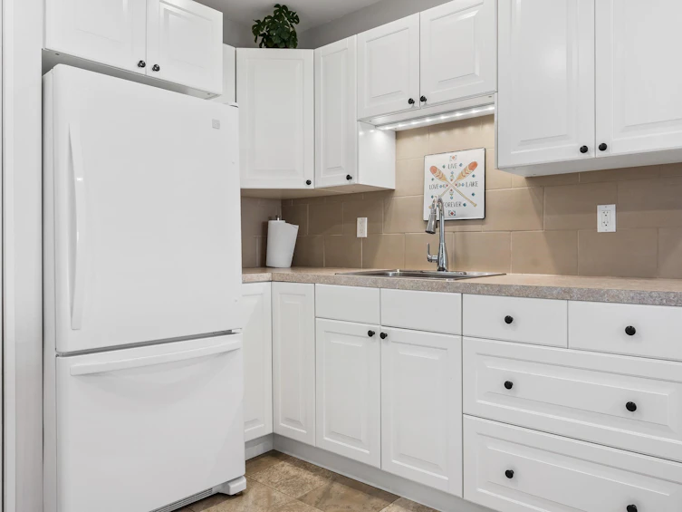 361 Pine Street, Cultus Lake, BC, V2R 4Y9 - 12