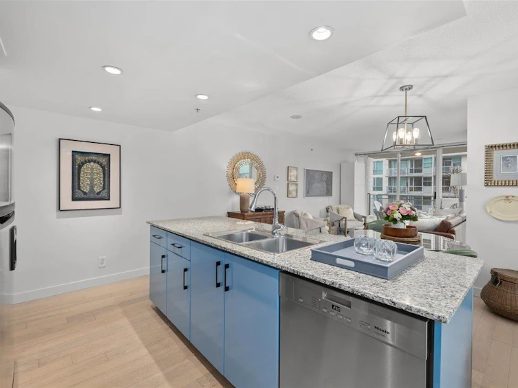 708-188 E Esplanade, North Vancouver, BC, V7L 4Y1 - 13