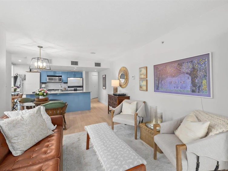 708-188 E Esplanade, North Vancouver, BC, V7L 4Y1 - 8