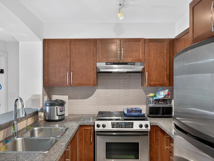 311-5725 Agronomy Road, Vancouver, BC, V6T 1L9 - 3