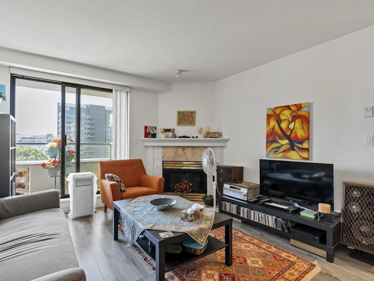 910-6611 Cooney Road, Richmond, BC, V6Y 4C5 - 5