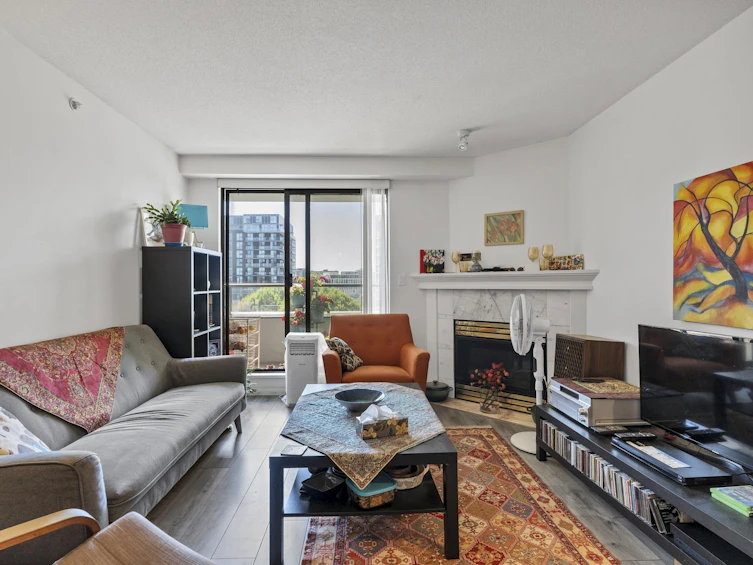 910-6611 Cooney Road, Richmond, BC, V6Y 4C5 - 4