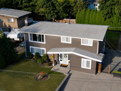 2170 Moss Crescent - 2