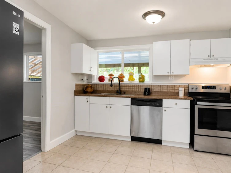 2170 Moss Court, Abbotsford, BC, V2S 4Y6 - 24