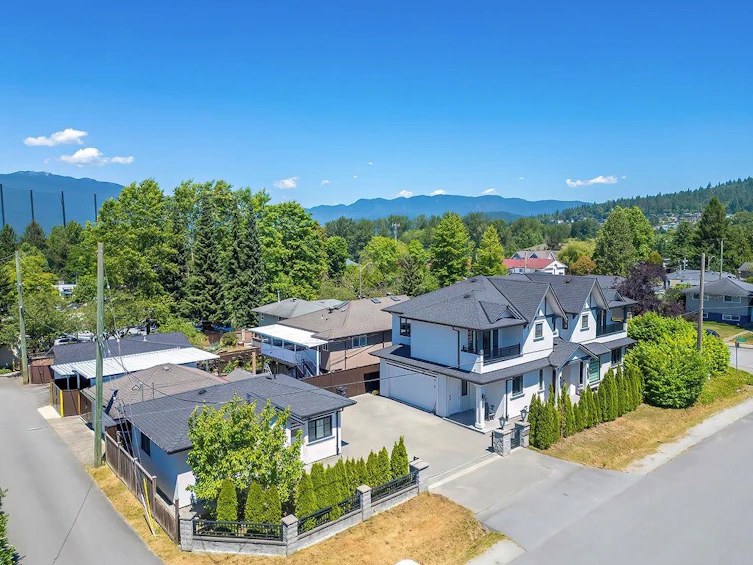 6669 Georgia Street, Burnaby, BC, V5B 4G4 - 33