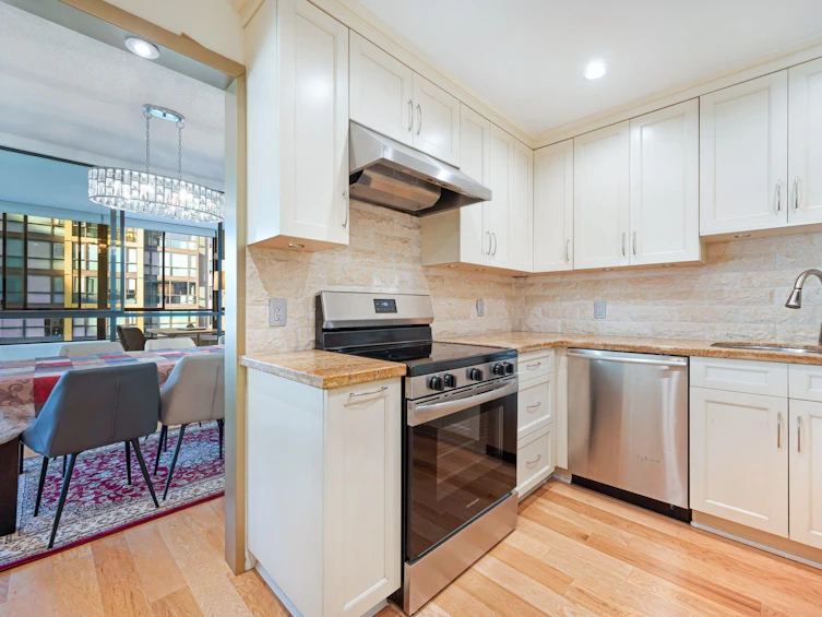 601-738 Broughton Street, Vancouver, BC, V6G 3A7 - 9