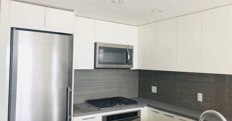 350*-4880 Bennett Street, Burnaby, BC, V5H 0C1 - 4