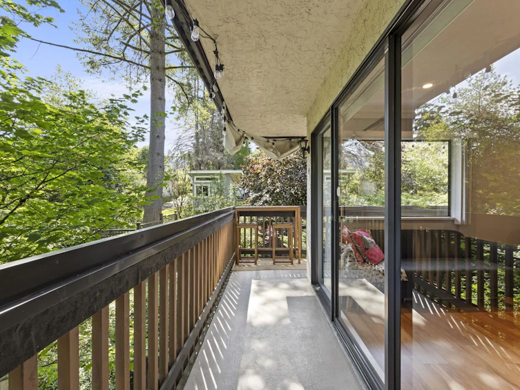 204-330 Cedar Street, New Westminster, BC, V3L 3P1 - 11