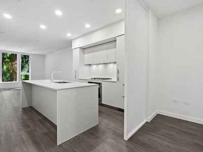 216-1500 Scott Crescent - 5
