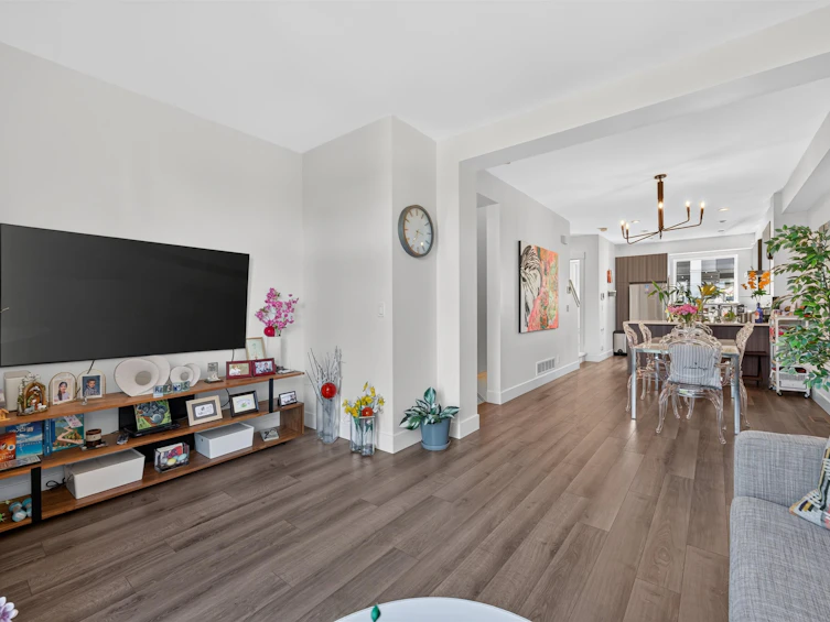 3-10800 No. 5 Road, Richmond, BC, V6W 0C2 - 11