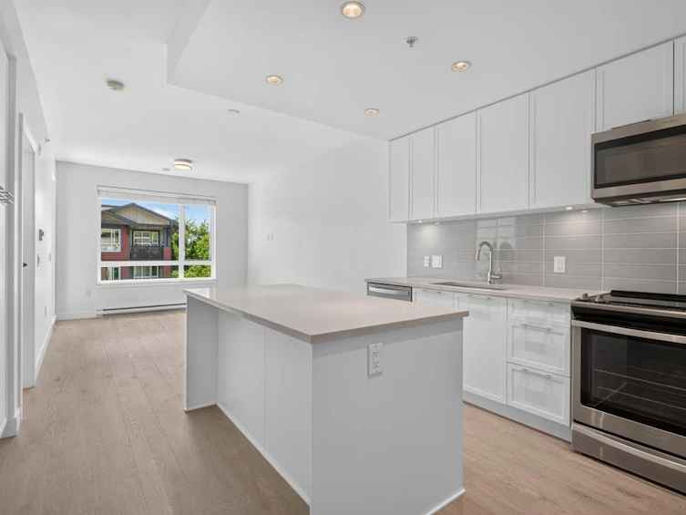 404-2382 Atkins Avenue, Port Coquitlam, BC, V3C 0G7 - 2