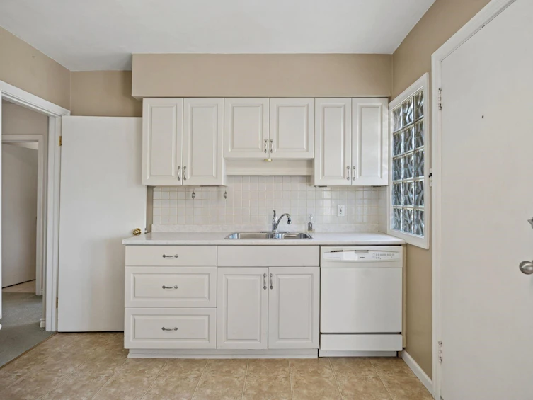 657 E Keith Road, North Vancouver, BC, V7L 1W4 - 14