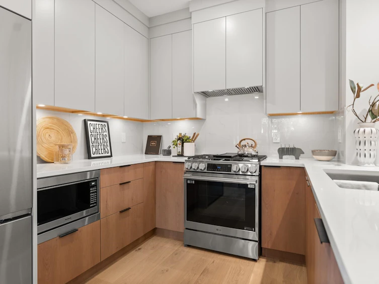 1-1368 Park Drive, Vancouver, BC, V6P 2K6 - 6