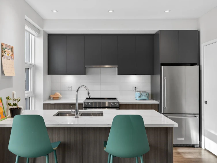 3-8693 Oolichan Way, Vancouver, BC, V5S 0G7 - 9