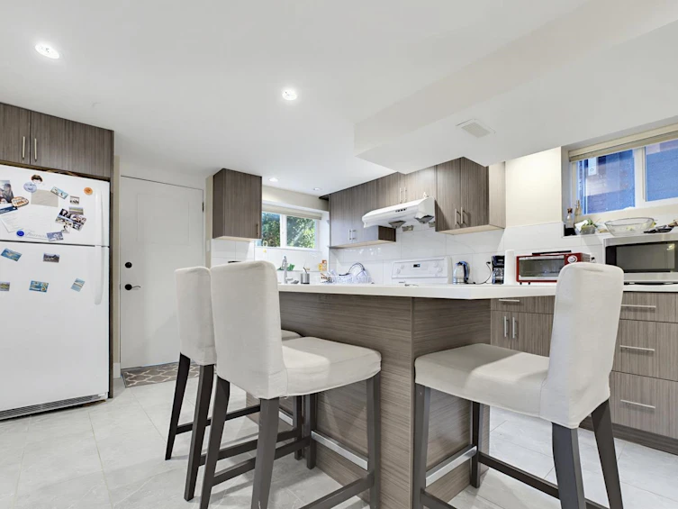 1280 E 27th Avenue, Vancouver, BC, V5V 2L8 - 12