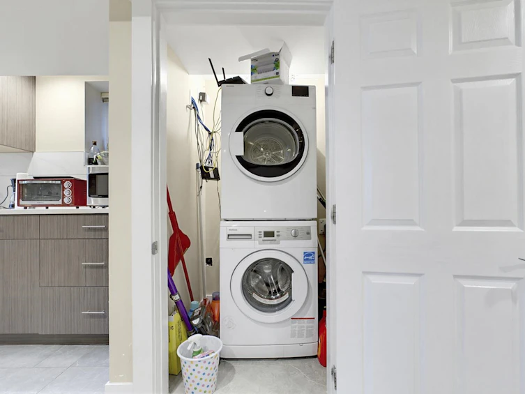 1280 E 27th Avenue, Vancouver, BC, V5V 2L8 - 23