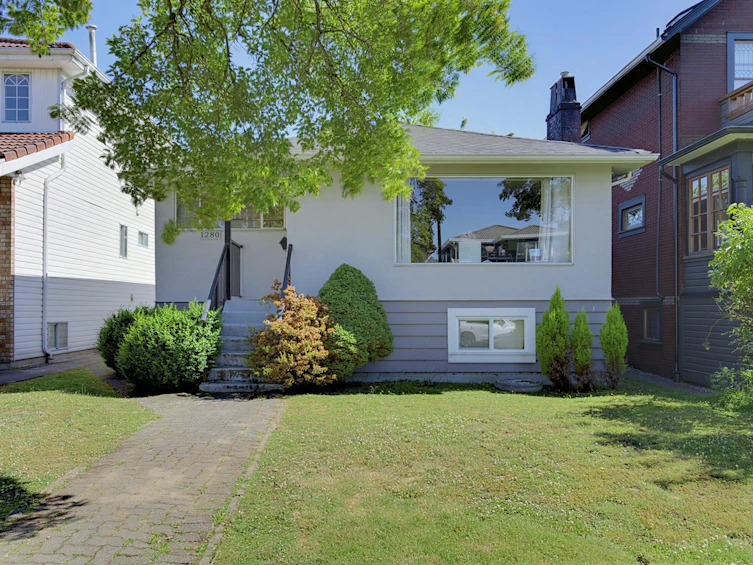 1280 E 27th Avenue, Vancouver, BC, V5V 2L8 - 27
