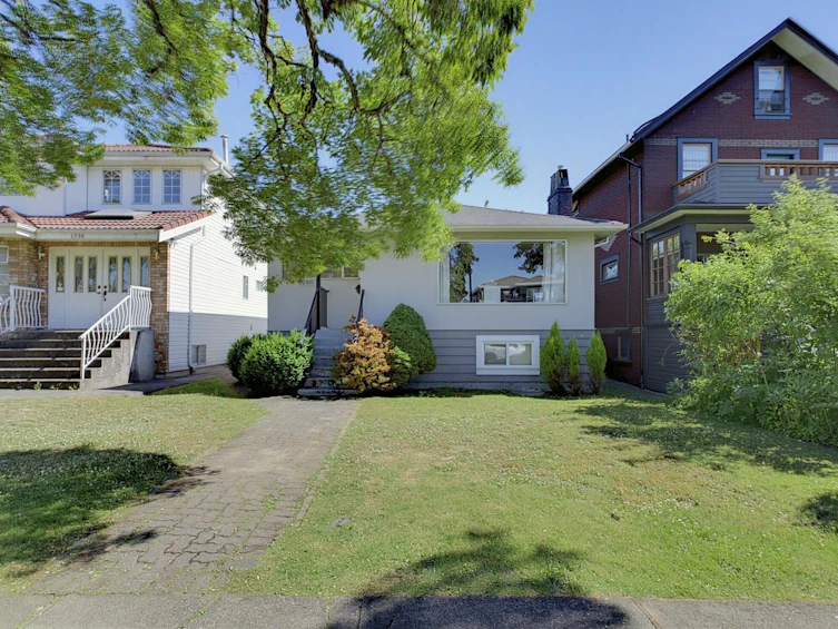 1280 E 27th Avenue, Vancouver, BC, V5V 2L8