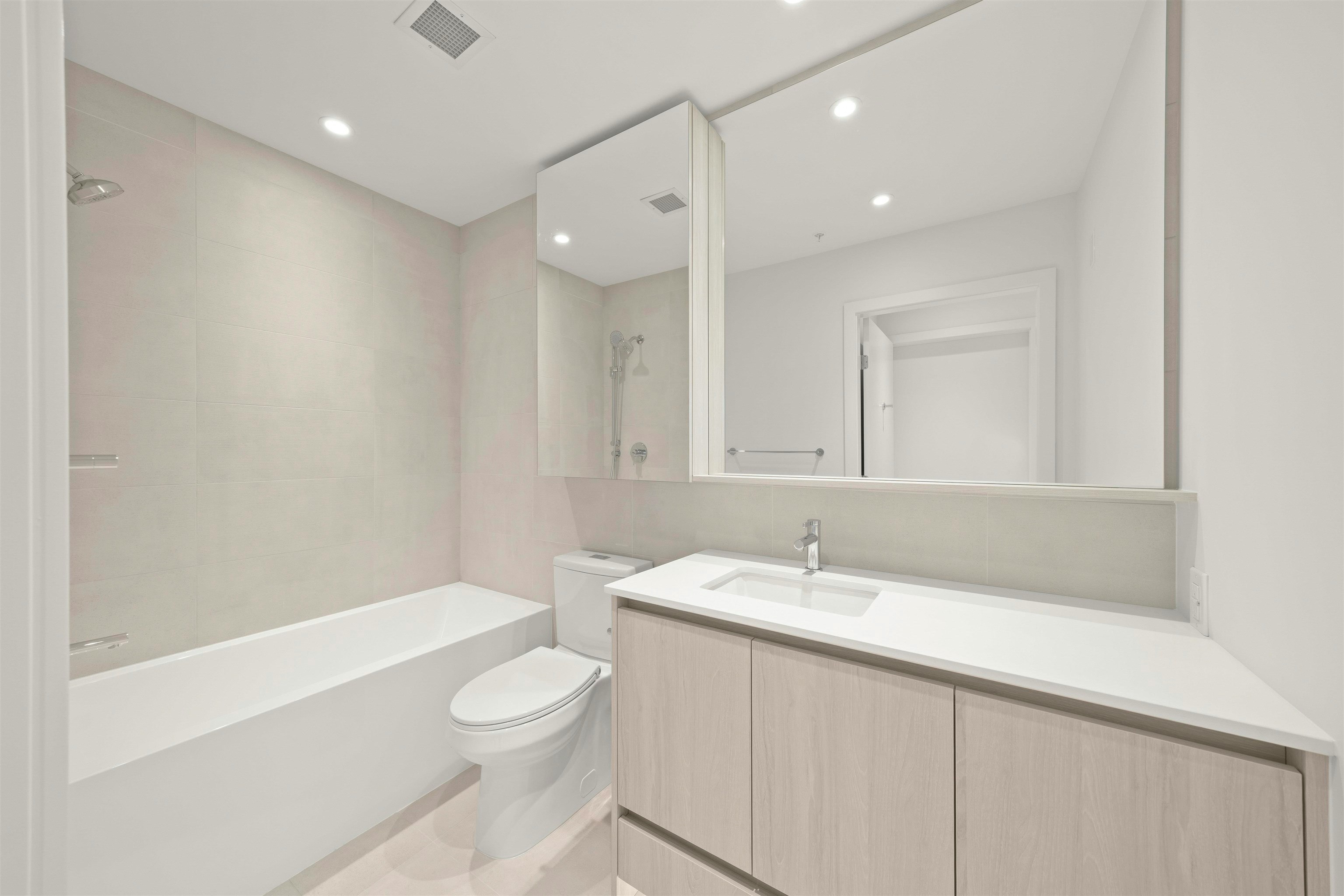 605-4928 Quebec Street, Vancouver, BC, V5W 0G6 - 23