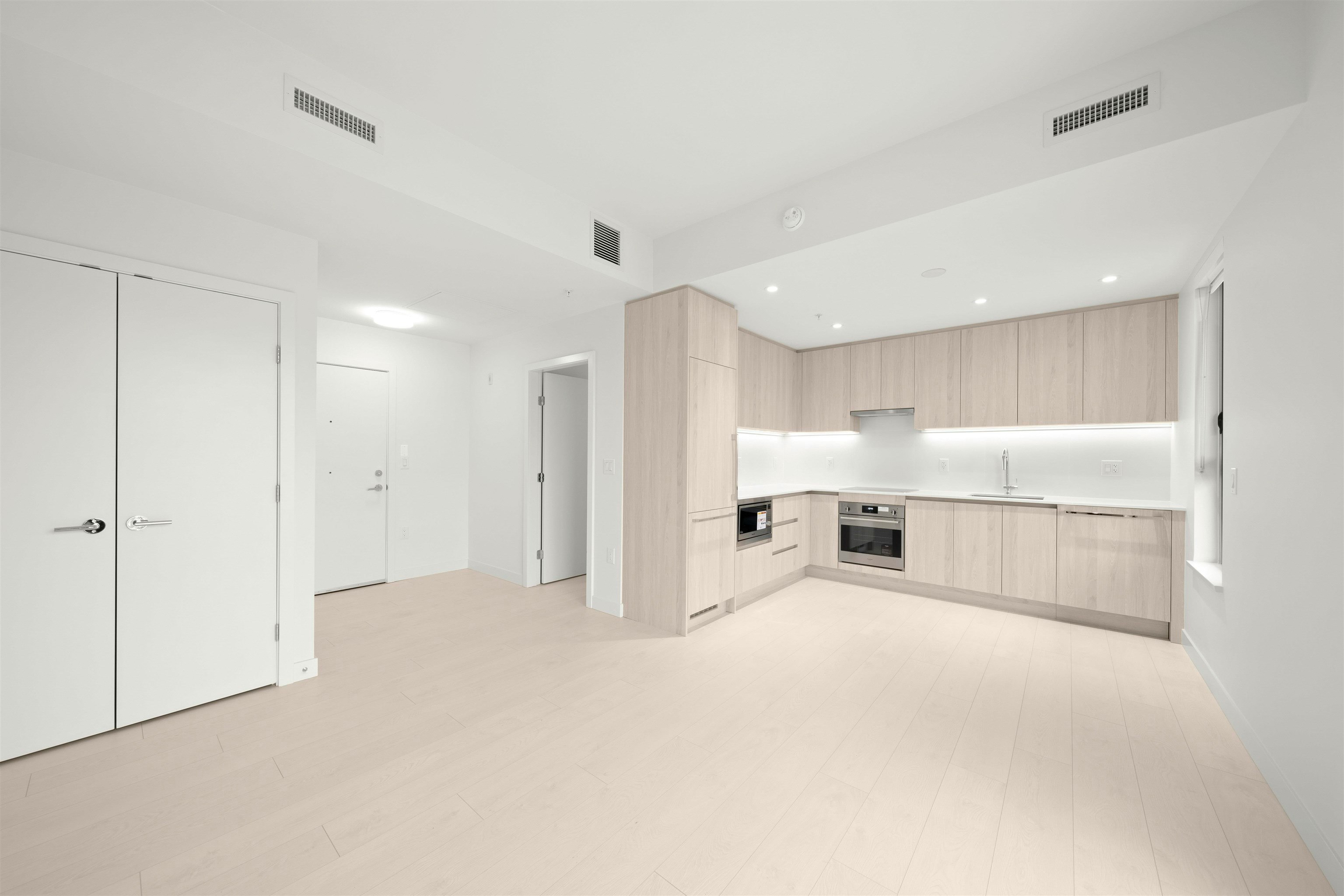 605-4928 Quebec Street, Vancouver, BC, V5W 0G6 - 11