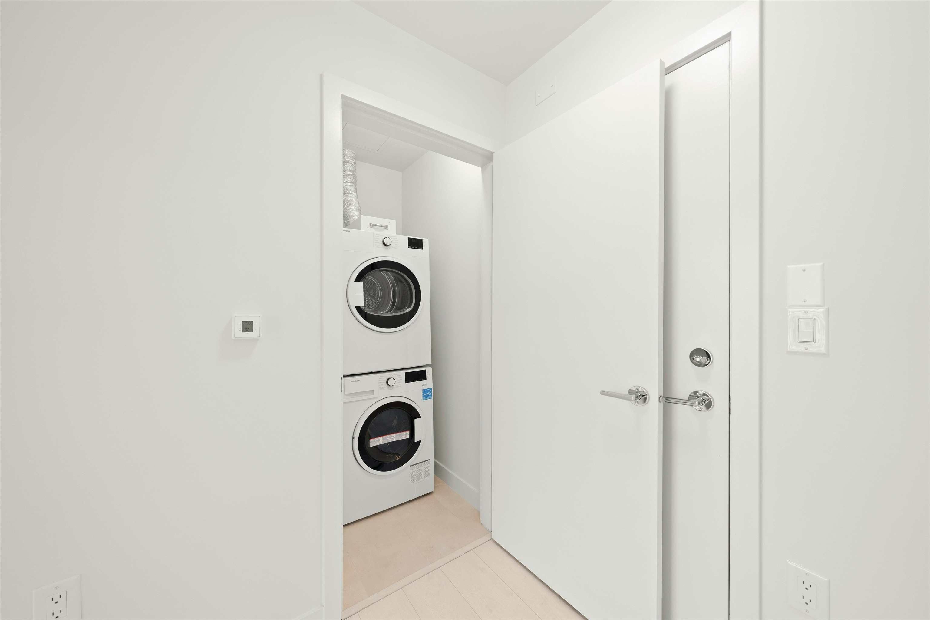 605-4928 Quebec Street, Vancouver, BC, V5W 0G6 - 26