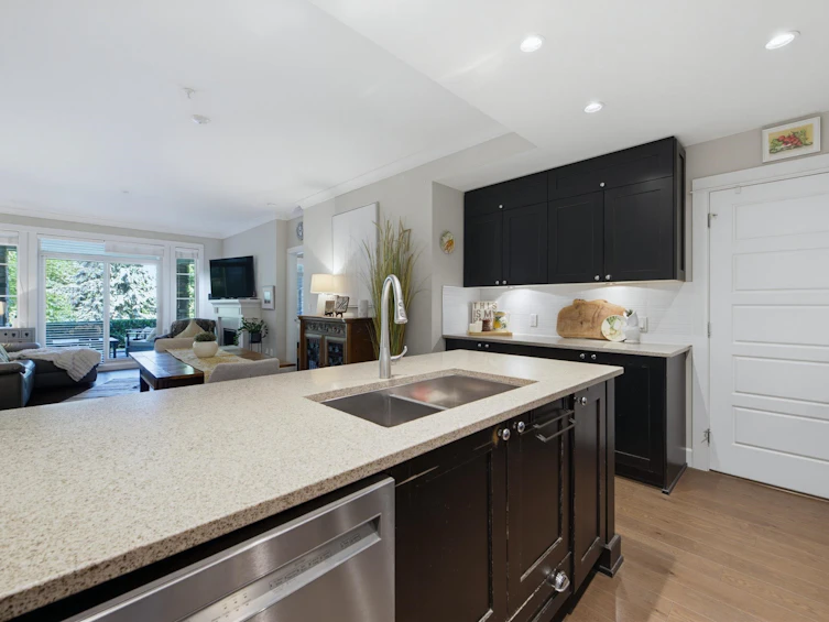 107-15155 36 Avenue, Surrey, BC, V3Z 4R3 - 15