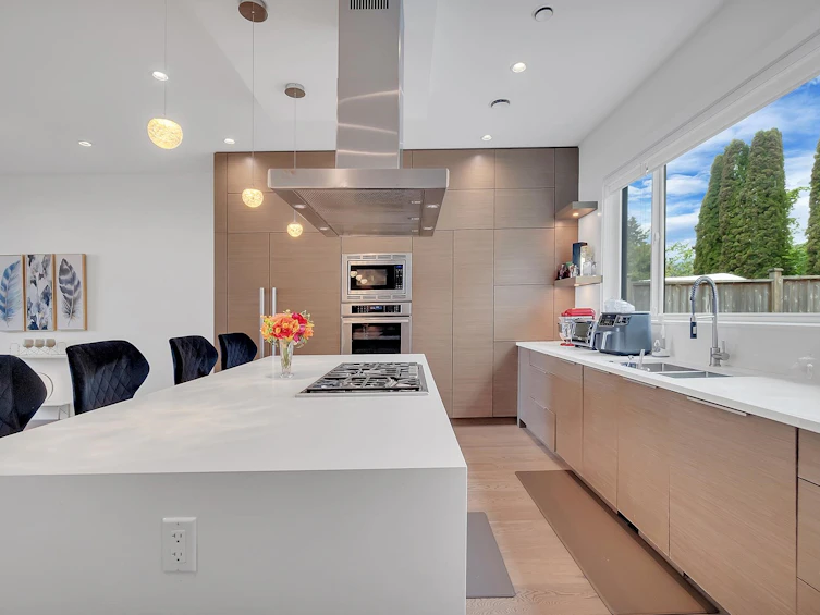 440 W Queens Road, North Vancouver, BC, V7N 2K7 - 13