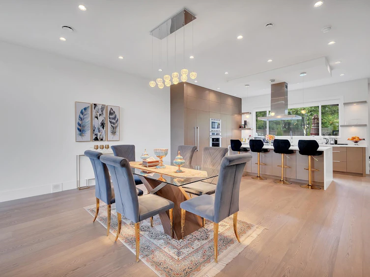 440 W Queens Road, North Vancouver, BC, V7N 2K7 - 3