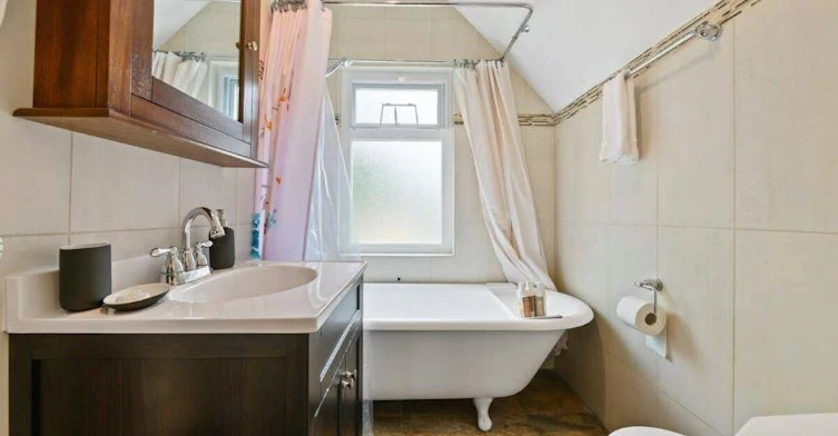 Upper-551 Atlantic Street, Vancouver, BC, V6A 2J8 - 10