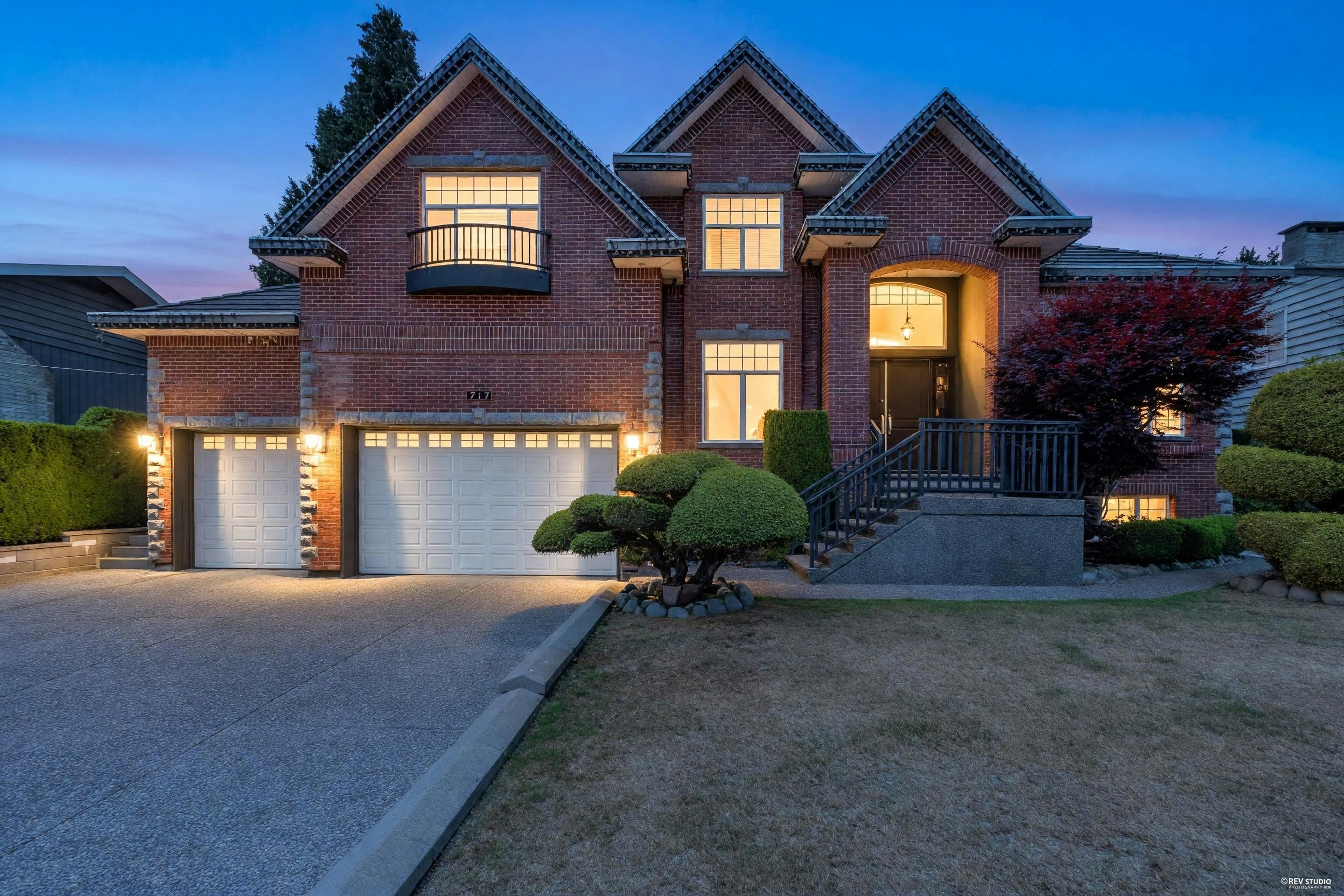 717 Shaw Avenue, Coquitlam, BC, V3K 2R7
