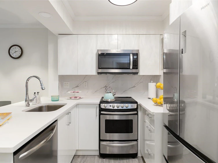 301-1189 Howe Street, Vancouver, BC, V6Z 2X4 - 7