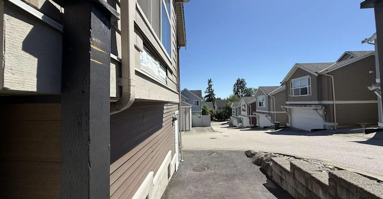 Laneway-3430 Roxton Avenue, Coquitlam, BC, V3E 3H7 - 14
