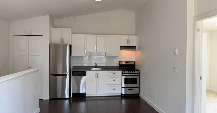 Laneway-3430 Roxton Avenue, Coquitlam, BC, V3E 3H7 - 8