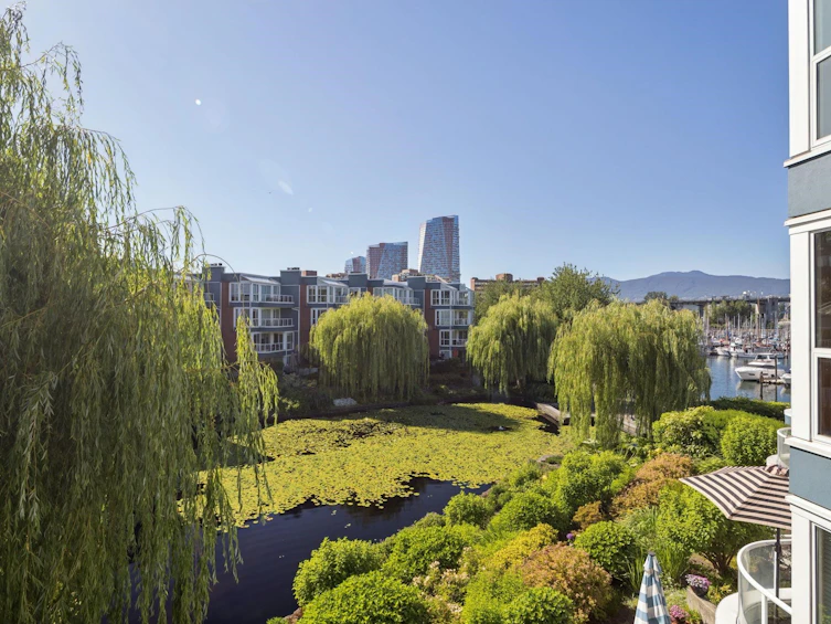 301-1502 Island Park Walk, Vancouver, BC, V6H 3Z8 - 30