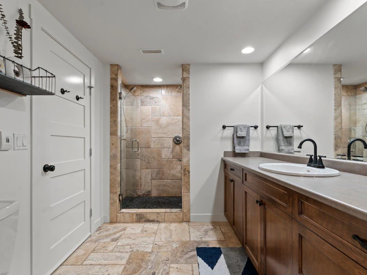 7807 Grand Street, Mission, BC, V2V 3T7 - 18