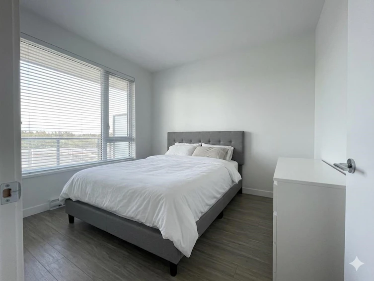 708-13655 Fraser Highway, Surrey, BC, V3T 0P8 - 7