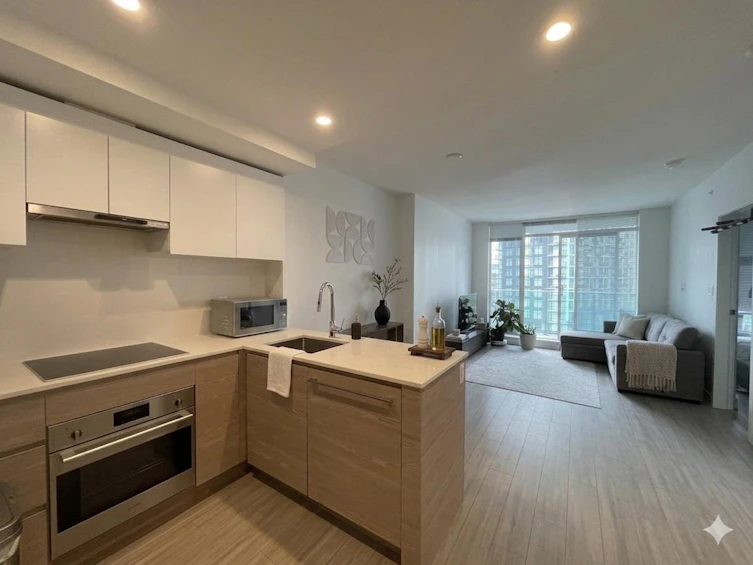 708-13655 Fraser Highway, Surrey, BC, V3T 0P8 - 3