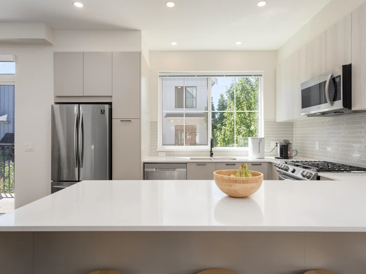 82-488 Furness Street, New Westminster, BC, V3M 0M1 - 4