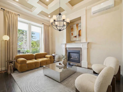 7440 Kraft Crescent - 5