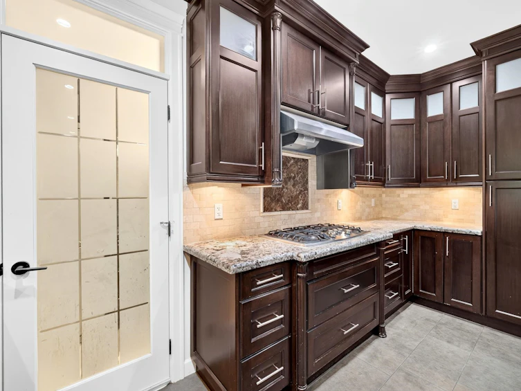 7440 Kraft Crescent, Burnaby, BC, V5A 1Z5 - 17