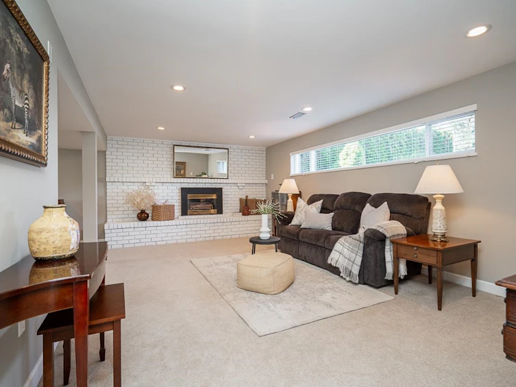1730 Westminster Avenue, Port Coquitlam, BC, V3B 1E2 - 17