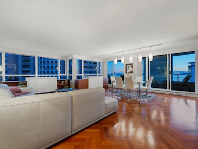 503-2203 Bellevue Avenue - 4