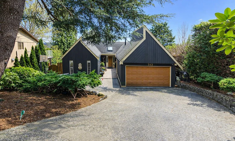 343 Dartmoor Drive