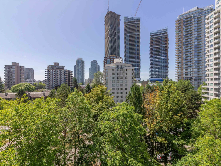 907-6055 Nelson Avenue, Burnaby, BC, V5H 4L4 - 23
