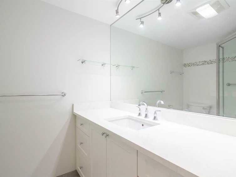 907-6055 Nelson Avenue, Burnaby, BC, V5H 4L4 - 14