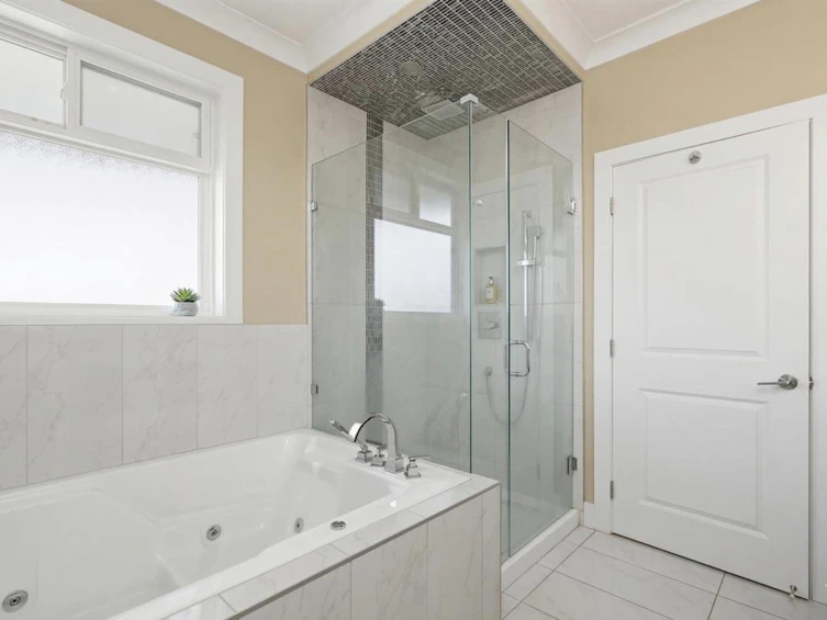 32141 Hillcrest Avenue, Mission, BC, V2V 1L3 - 24