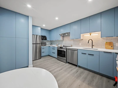55-16016 82 Avenue - 4