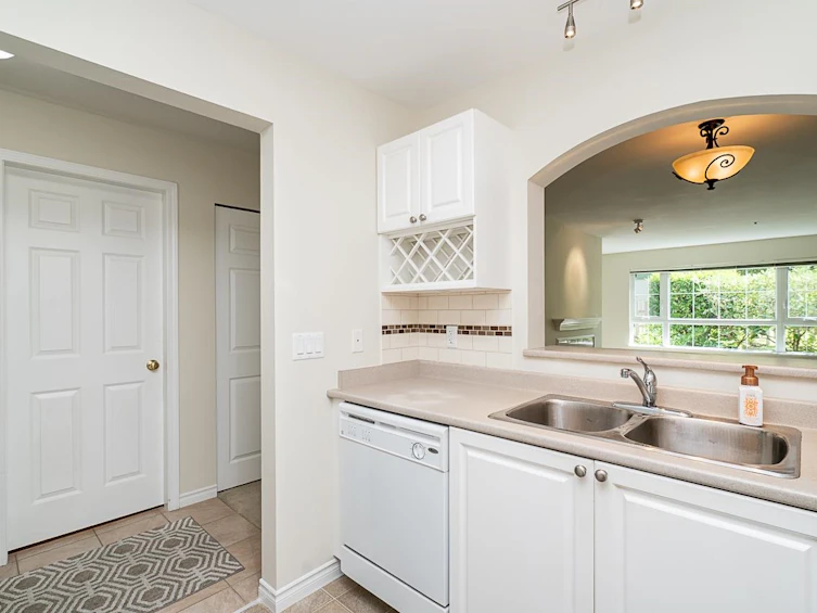 137-2980 Princess Crescent, Coquitlam, BC, V3B 7R4 - 4
