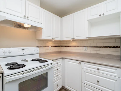 137-2980 Princess Crescent - 5