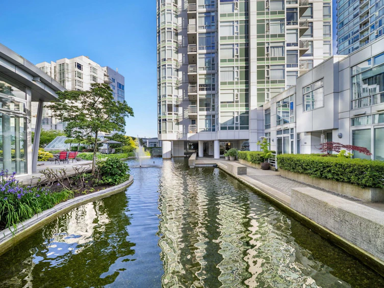 PH 1701-189 Davie Street, Vancouver, BC, V6Z 2X9 - 35